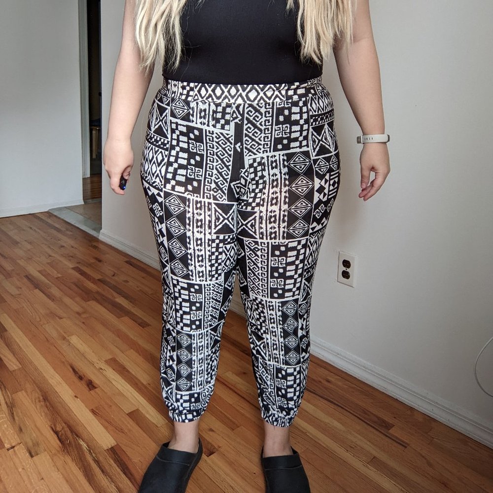 Geometric Print Pants